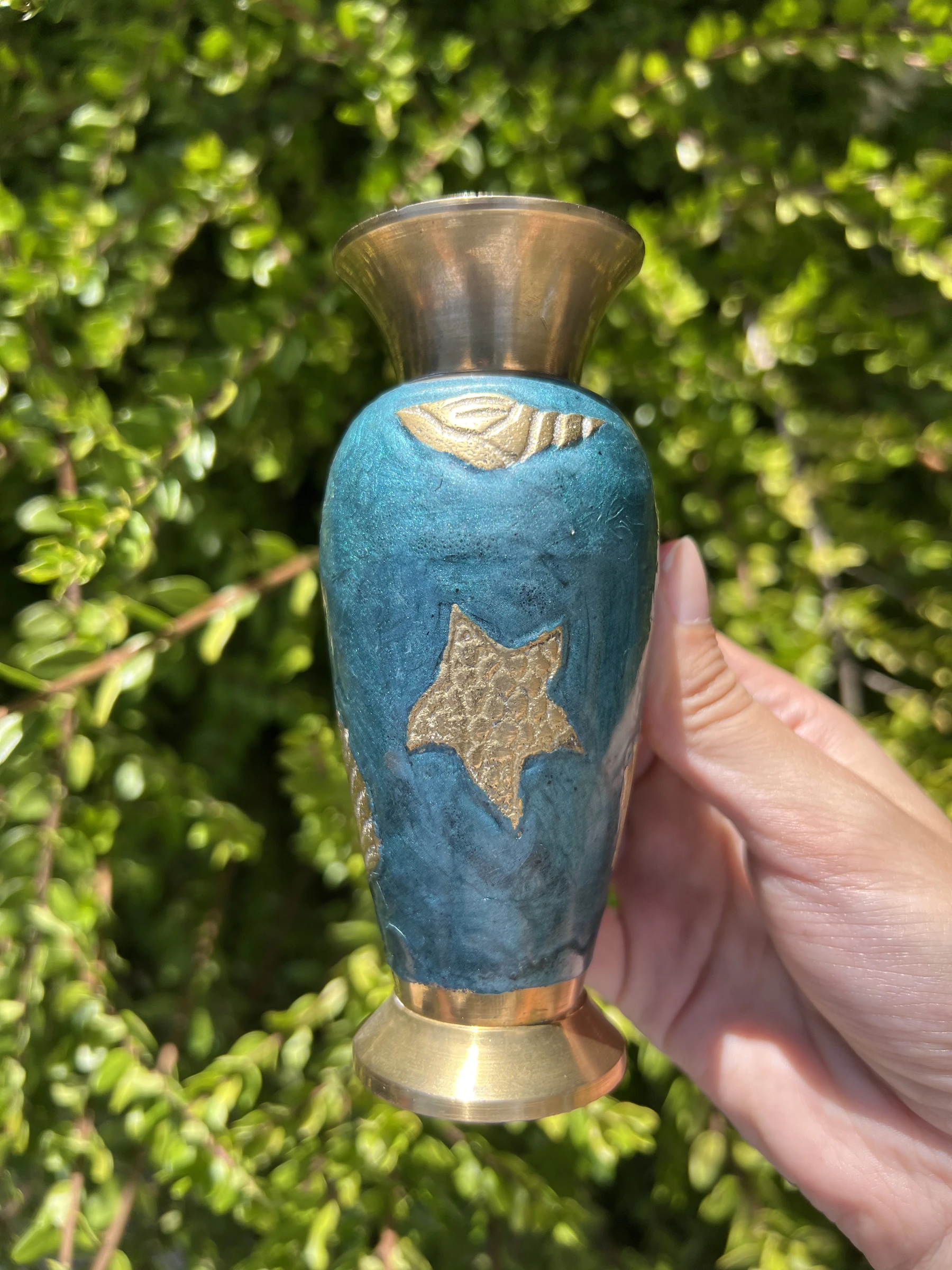 🐚 Vase vintage en laiton émaillé bleu coquillage étoile de mer 12,5 cm